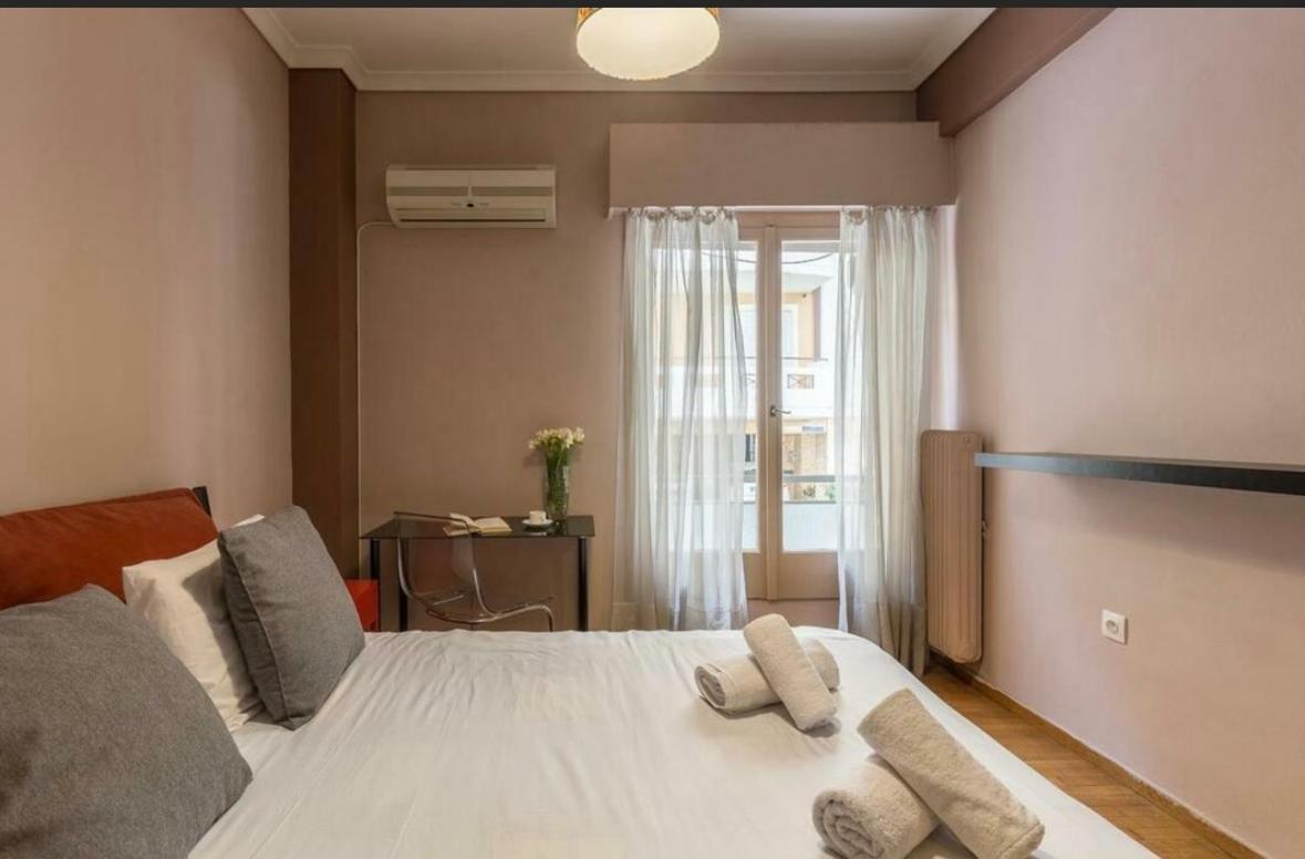 Holodek Apartments Ground & Semibasement Athena Bagian luar foto